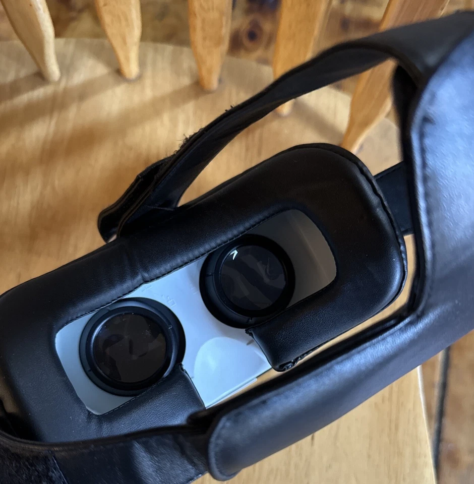 Ares FPV VR Headset From Firelands (White 2016/ 14+) - Image 3 of 4