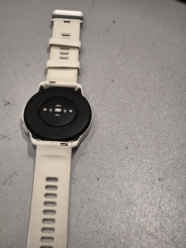 Used Smartwatch - Working, Scratched, No Accessories - 第 5/6 張圖片