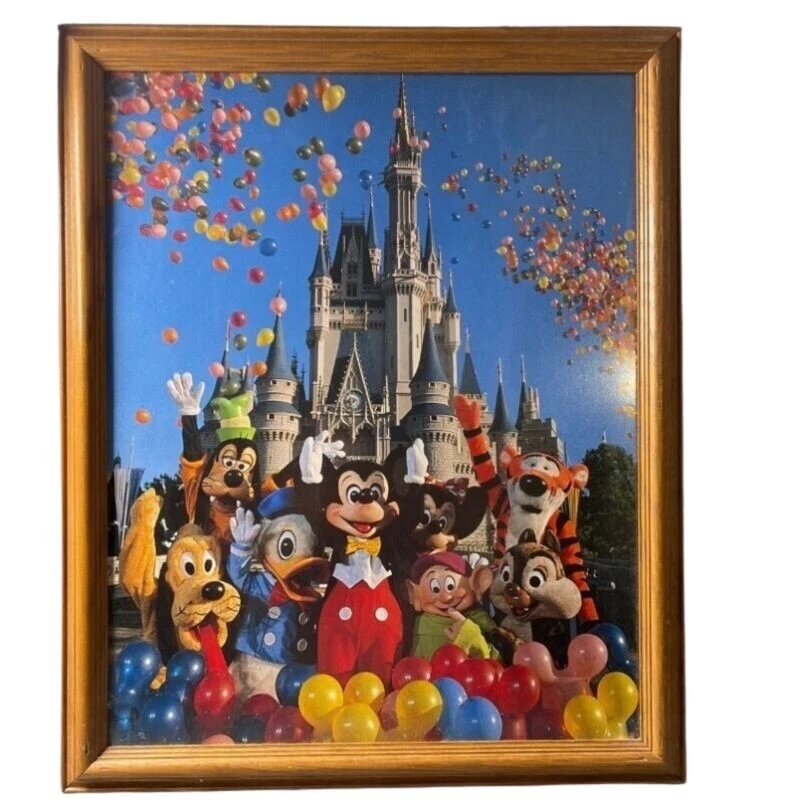 Personajes impresos enmarcados arte castillo Disney Magic Kingdom de colección 18 pulgadas x 22 pulgadas Foto 2 de 4
