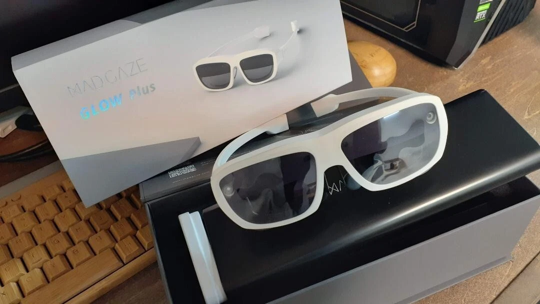 MINT Mad Gaze Glow Plus Augmented Reality Smart Glasses