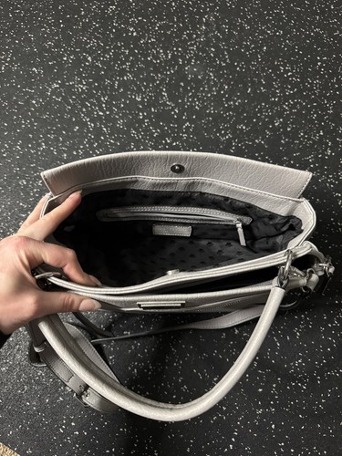 Juicy Couture Satchel Style Crossbody & Tote Handbag Purse Light Grey - Picture 6 of 10