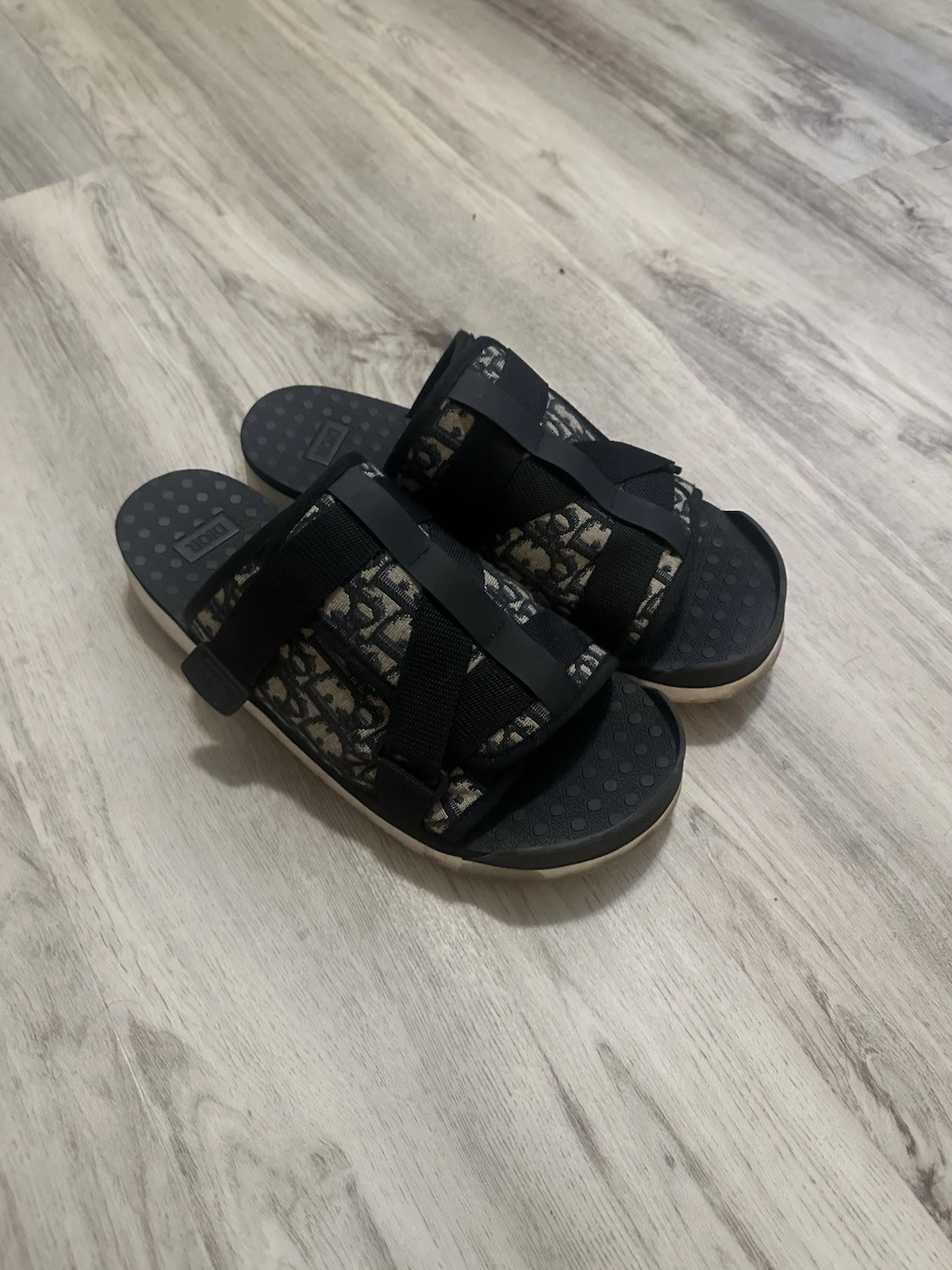 Authentique sandales obliques noires Dior Alpha Slides homme taille 10 (EU 43)   sans boîte