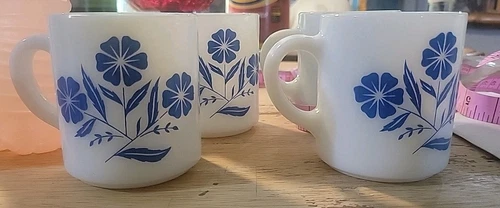 Set Of 4 Vintage Blue Corn Flour Milk Glass Hazel Atlas 3 1/2 T No Chips Good...