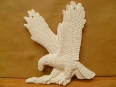 C-0648 Wall Hanging American Bald Eagle 6.5''T x 6''W Ceramic Bisque U Paint