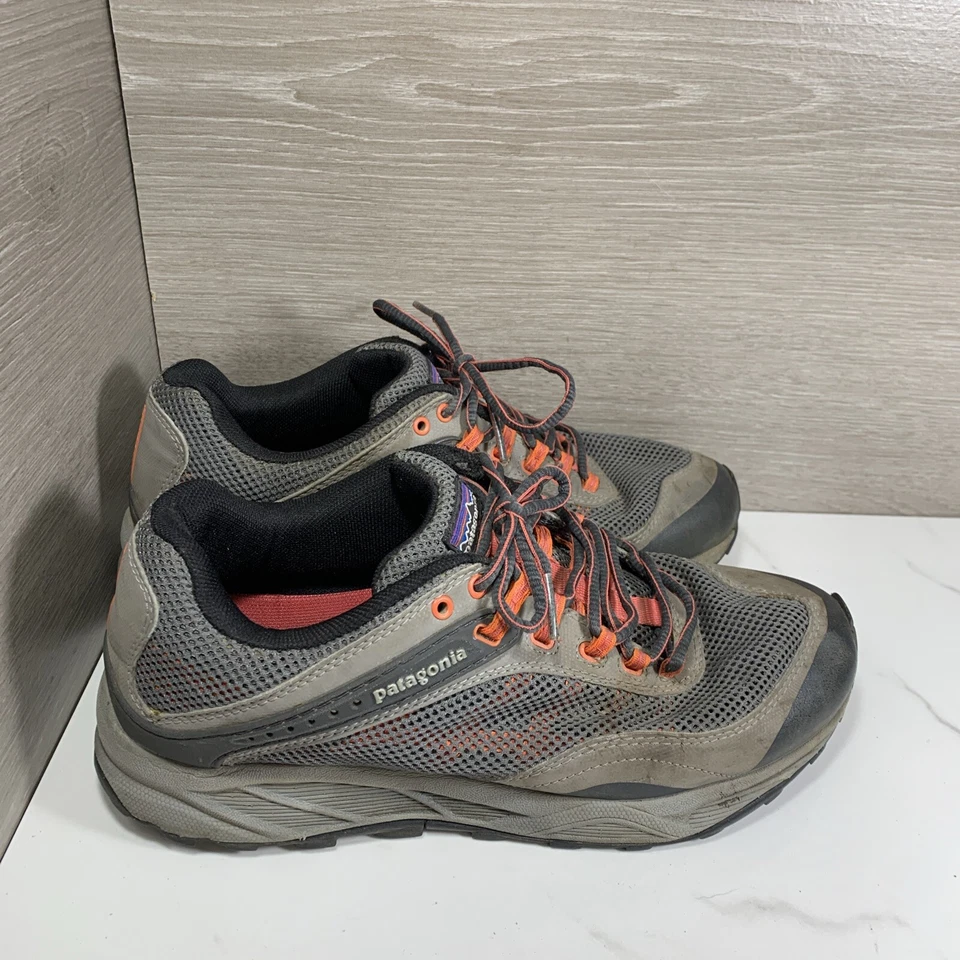 Женские туристические туфли Patagonia размер 9 черные серые оранжевые - Изображение 4 из 4