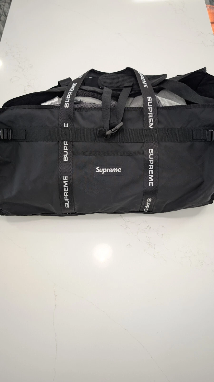 Grand sac fourre tout Supreme Haul noir Supreme New York