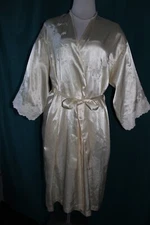 NATORI Pale Yellow Satin Short Robe + Tie White Lace Trim Sz S M Kimono Pockets