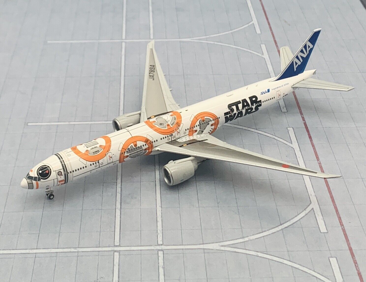 1/400 ANA B777-300ER BB-8 半額商品 sandorobotics.com