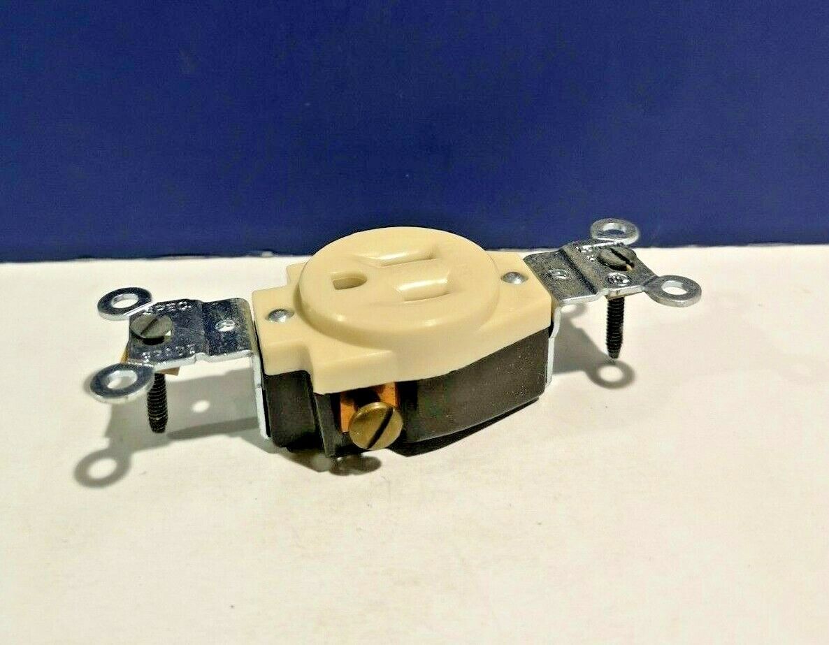 Foto 4 di 5