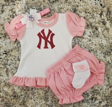 Yankees infant/baby girl outfit Yankees take home  Yankees baseball baby gift