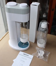 Heyaxa Sparkling Water Maker Make Your Own Soda, 2 BPA Free 1 Liter Bottles Incl