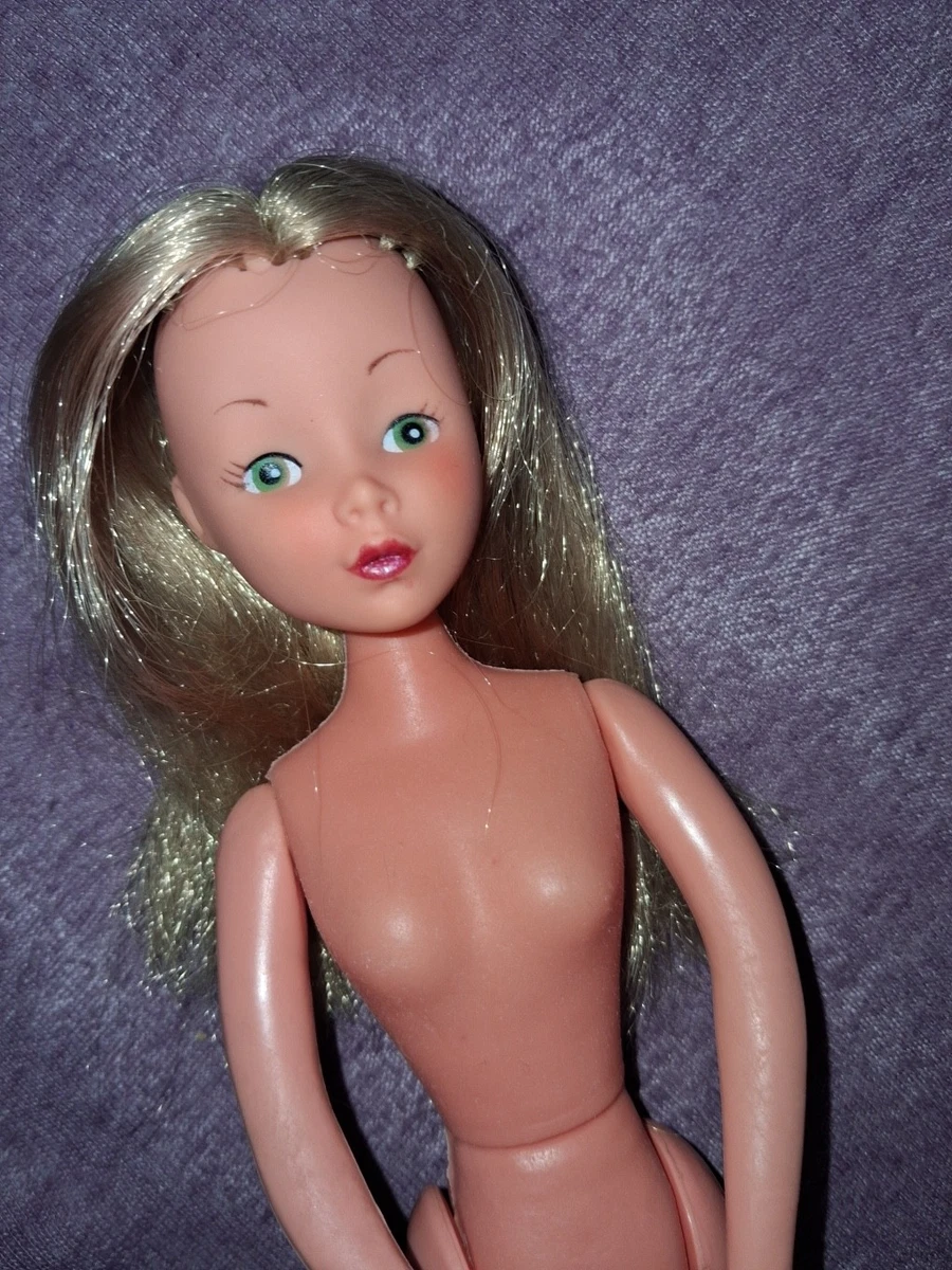 ANCIENNE TENUE & Stockholm "poupée tressy de bella EUR 15,00 - FR