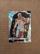 DiJonai Carrington 2024 Panini Prizm WNBA #118 Cracked Ice CONNECTICUT SUN 