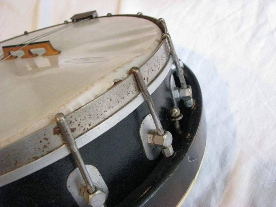 Vintage Silvertone / Harmony Tenor Banjo with Original Case - Image 4 of 4