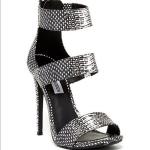 steve madden snake print sandals