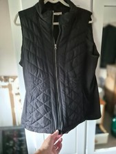 Black Gilet Smart For Autumn