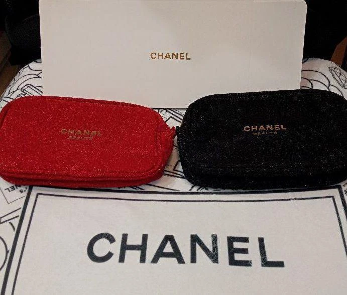 CHANEL New unused limited not for sale BLACK RED 2 piece set with dedicated  box