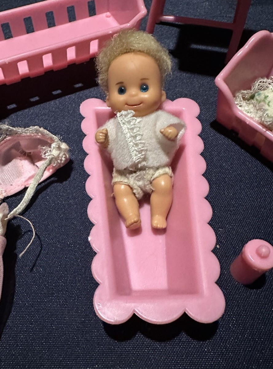 Vintage Mattel 1974 Barbie Baby Sits Doll #7882 Nursery Set | eBay