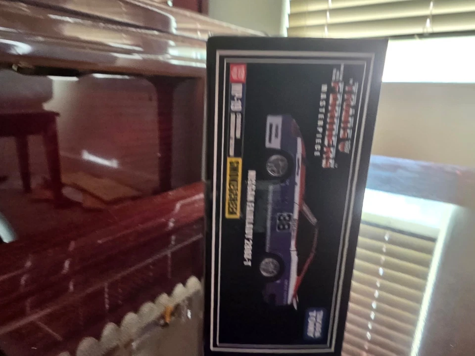 NUEVO SELLADO Transformers Obra Maestra MP-19 Pantalla de Humo Figura de Acción Takara Tomy Foto 3 de 4