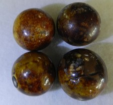  20889m Vintage Group of 4 Larger Clay or Bennington Marbles 1.01 to 1.12 In