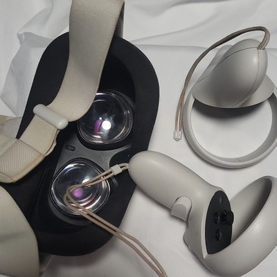 Meta Oculus Quest 2 Standalone VR Headset with Controllers USB-C White