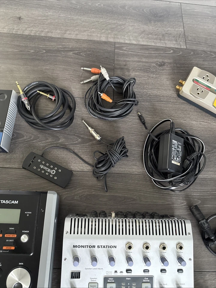 Tascam DP-02 Digital Portastudio And Extras Bundle - Image 4 of 4