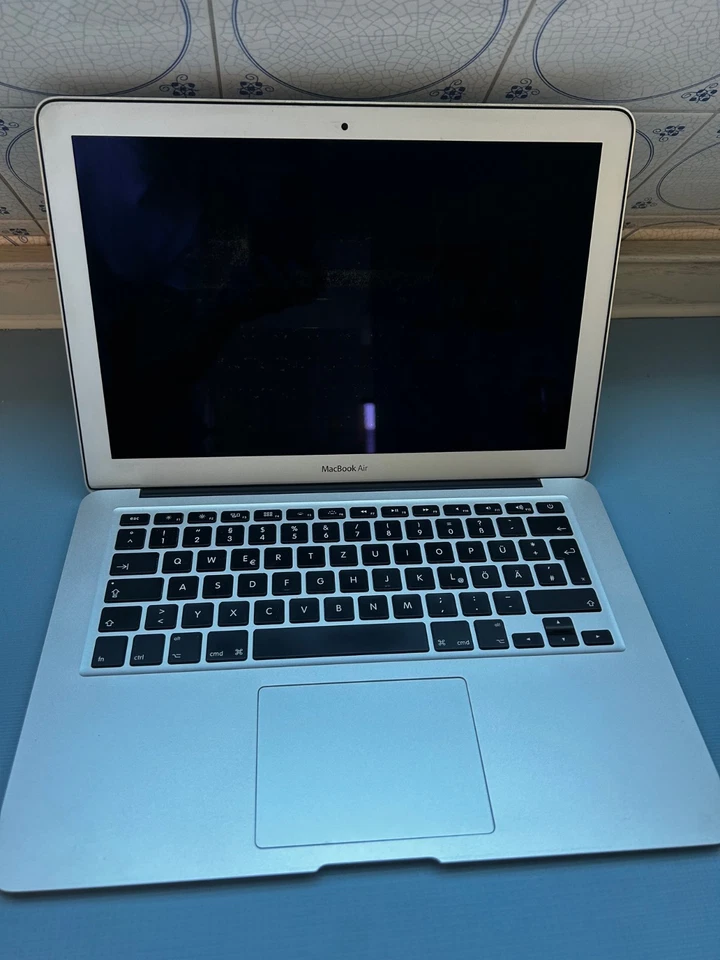 Apple MacBook Air (ca. 2013)