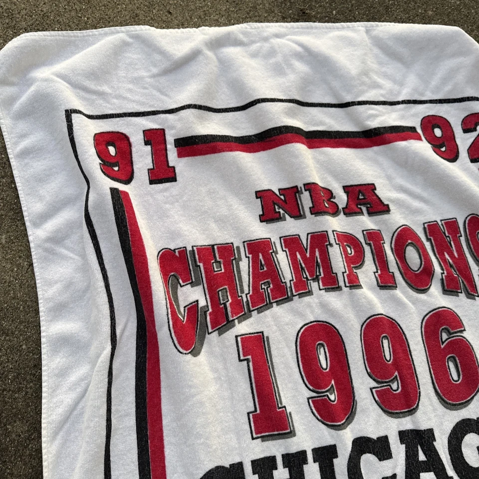 Toalla de campeonato original vintage de los Chicago Bulls/Jordan 1996 Foto 4 de 4