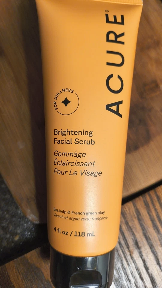 ACURE TRIO: Crema de día iluminadora, exfoliante facial y ultra hidratante durante la noche... Foto 4 de 4