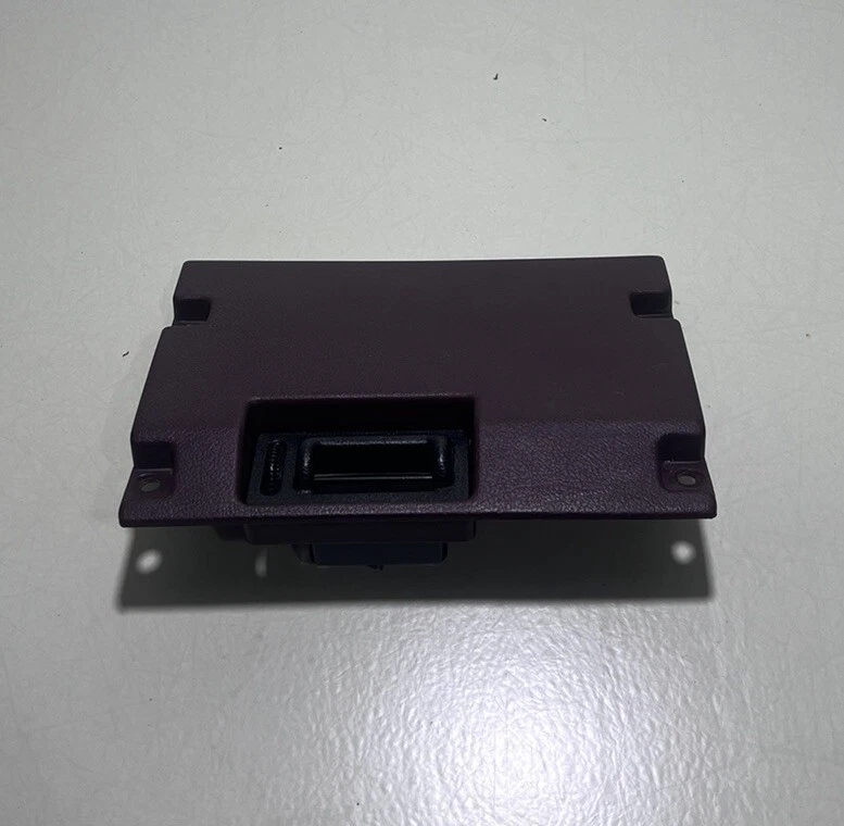 1986-1993 Nissan пикап D21 Pathfinder нижняя панель отделка вентиляционная решетка темно-бордовая - Изображение 3 из 4