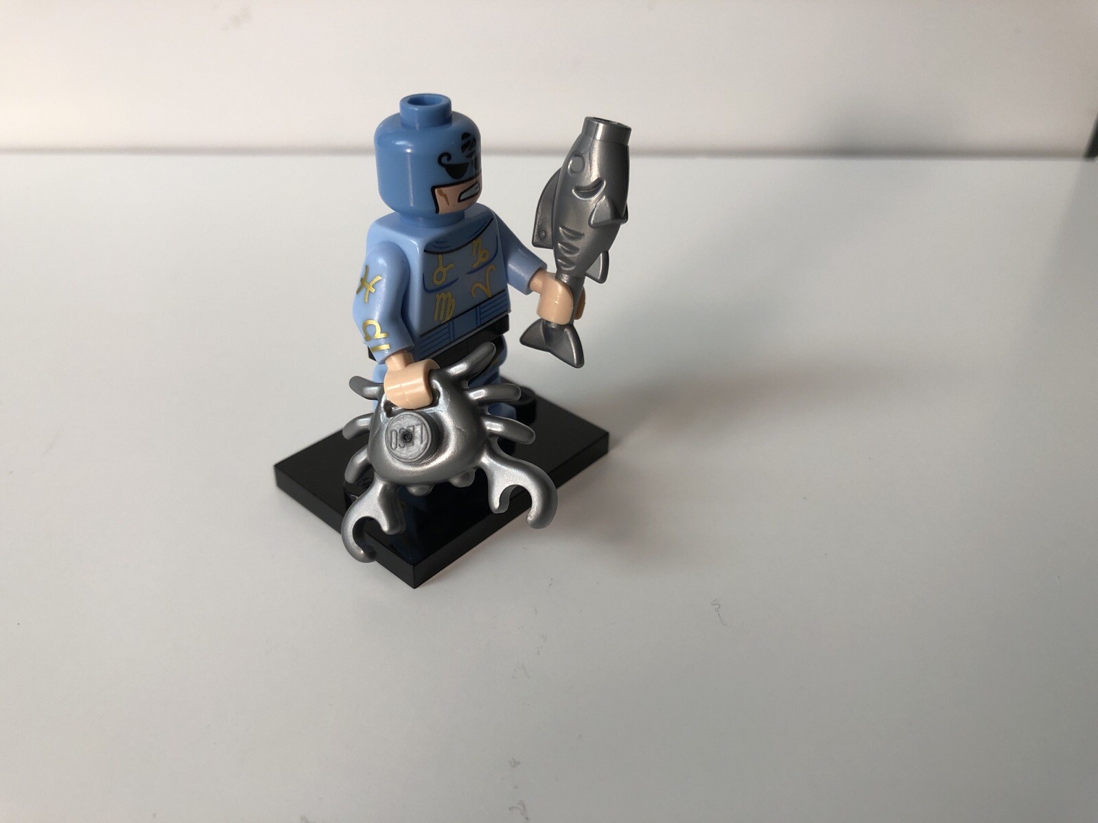 Picture 2 of 4