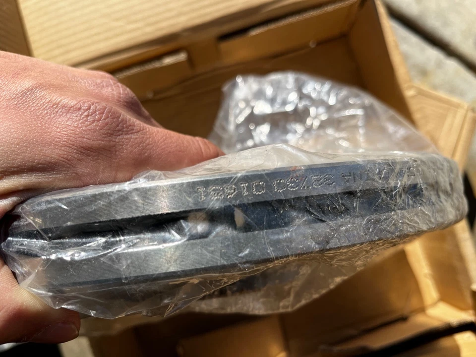 Rotores de freio dianteiros para Ford Mustang 94-04 - Imagem 3 de 4