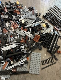 LEGO Pirates of the Caribbean: The Black Pearl (4184) not complete.