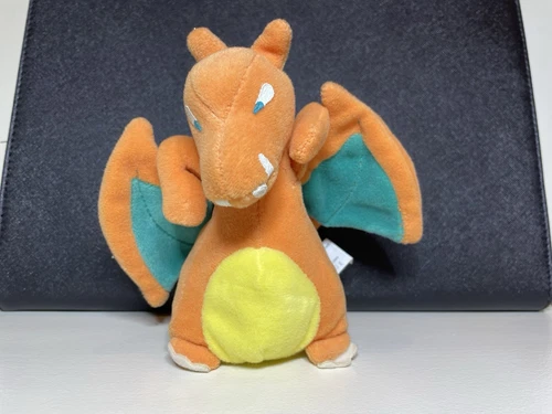 Vintage 1998 Hasbro Nintendo Pokémon Charizard Plush Beanie Toy No Tag