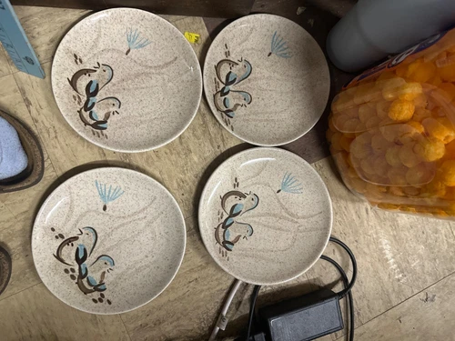 Set of 4 Red Wing Pottery Bob White Quail Bread Dessert Plates 6 1/2"