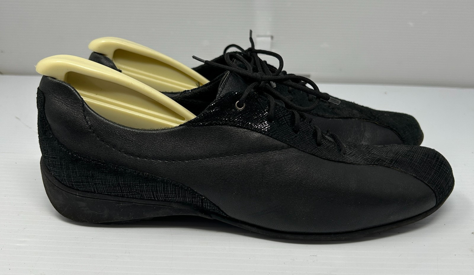 Munro Sydney Shoes Womens 10 Casual Black Leather Crosshatch Lace Up Sneakers