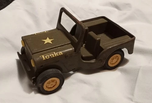 Vintage 1960s TONKA Army Green JEEP - Pressed Metal & Plastic Original