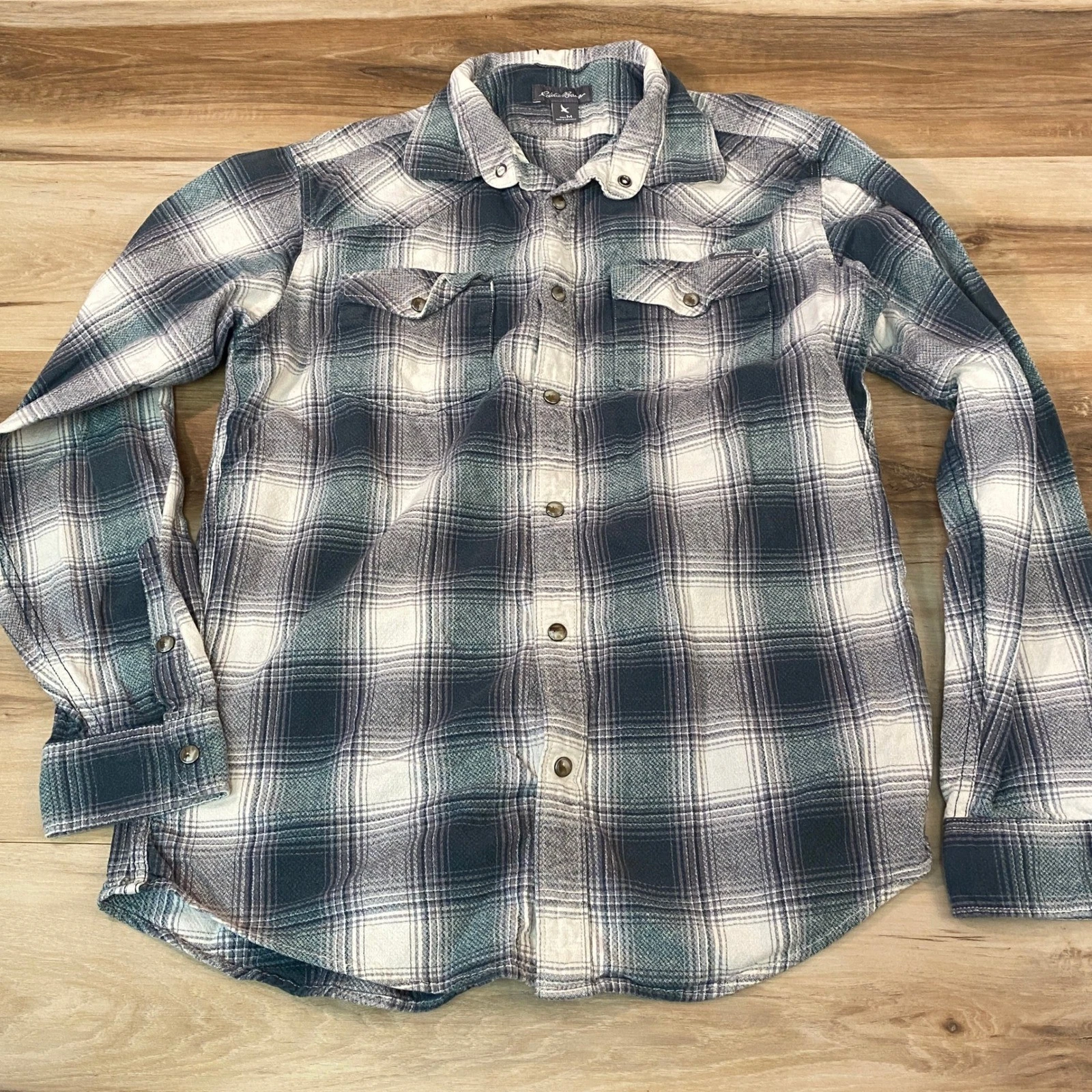 Eddie Bauer Flannel Pearl Snap Shirt Mens Medium Teal Plaid Long Sleeve