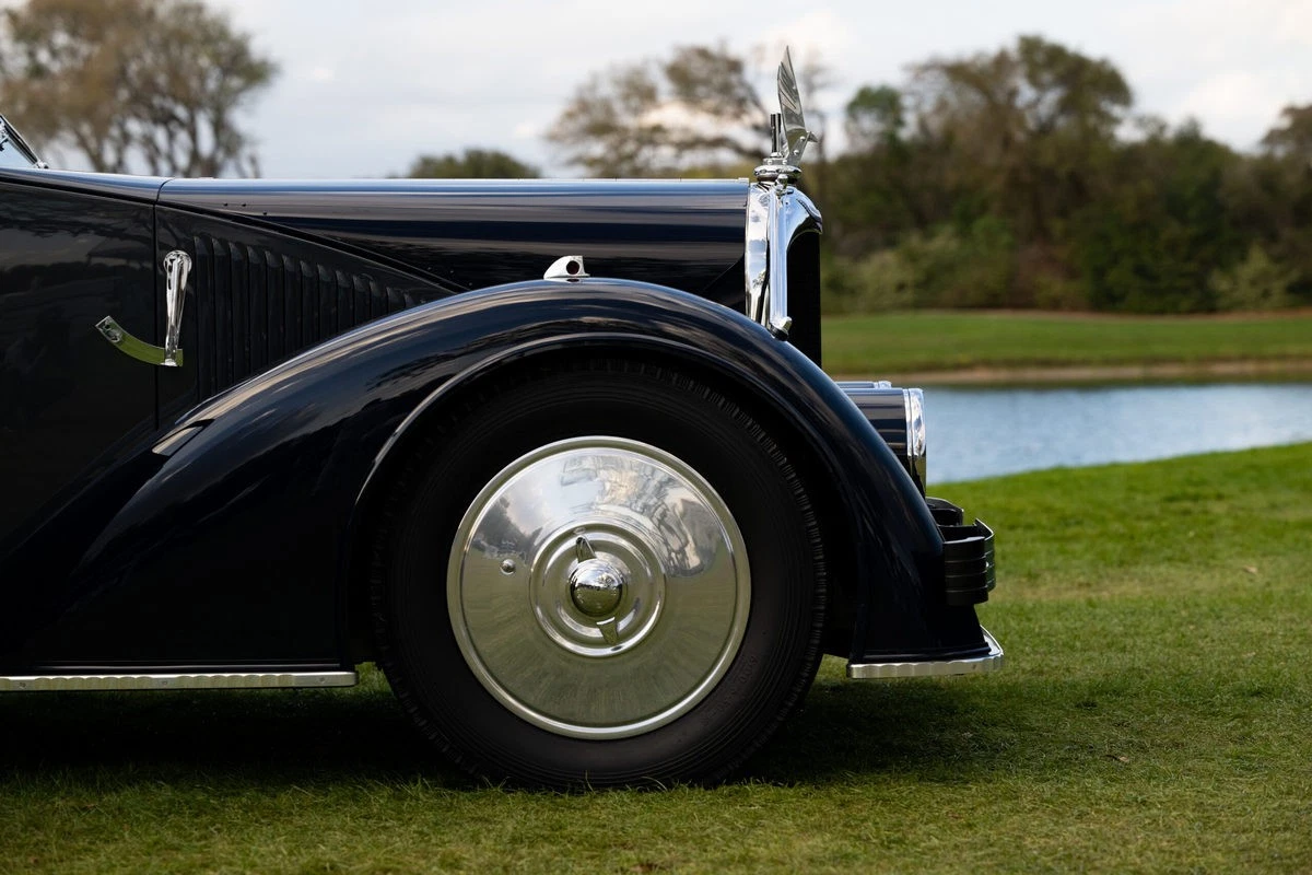 1935 Voisin C25 Aerodyne - 2023 Amelia Best of show - front detail