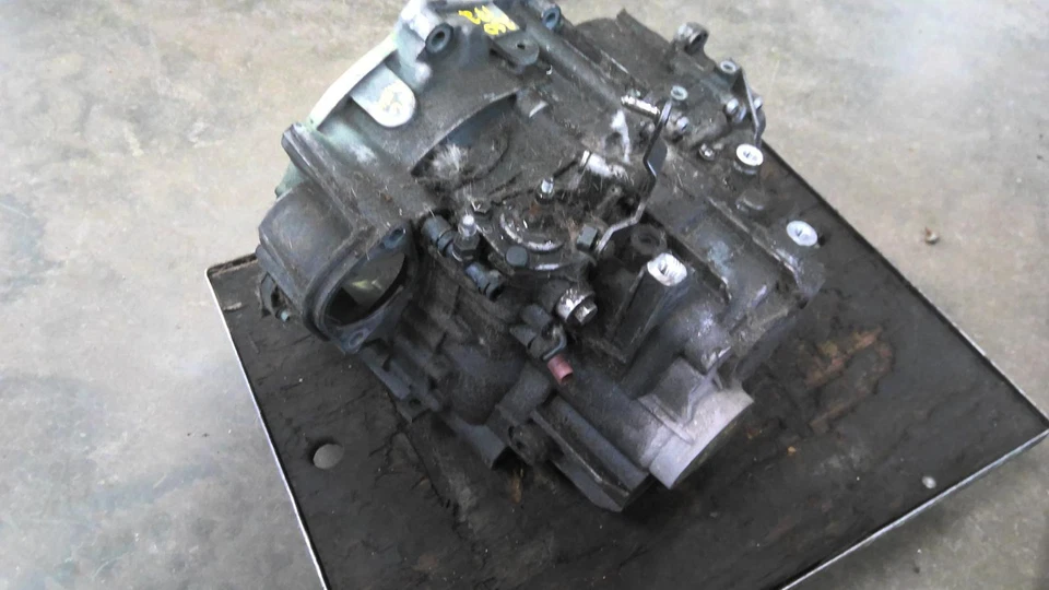 Used Manual Transmission Assembly fits: 2006 Volkswagen Passat MT 2.0 Grade A Foto 2 de 4