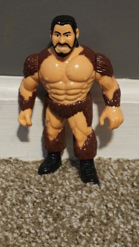 wwf GIANT GONZALEZ SERIES 10 wrestling HASBRO figu...