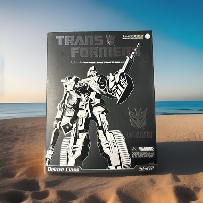 Hasbro Transformers Special Edition Universe Deluxe Class Tall Robot - MEGATRON