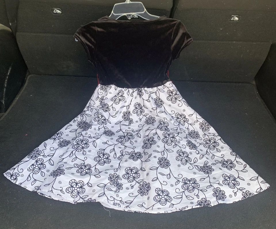 Vestido Dollie And Me Niñas Talla 10 Manga Corta Blanco y Negro Rosas Foto 4 de 4