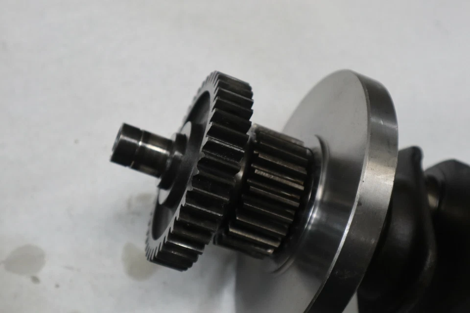 Cigüeñal de motocicleta Honda 1986 Goldwing GL1200A 13310-ML8-010 FABRICANTE DE EQUIPOS ORIGINALES Foto 4 de 4