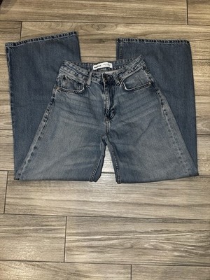Bershka Straight Jeans Blue Denim Medium Wash Button Zip 5-Pocket Women's