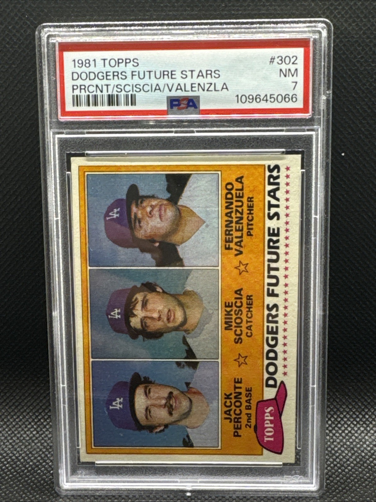 1981 Topps #302 Future Stars Fernando Valenzuela - Mike Scioscia PSA 7 Dodgers