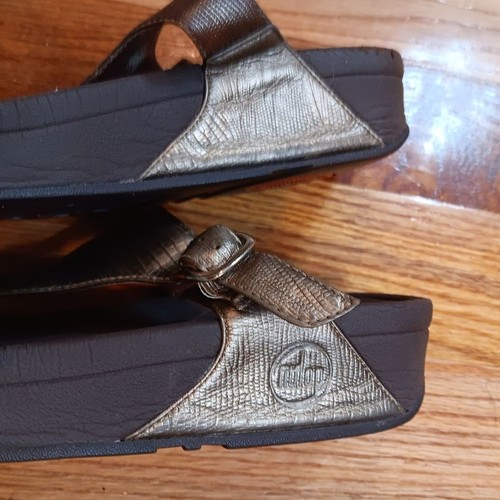 FitFlop Leather Thong Buckle Sandals - Size 7 - Picture 5 of 9