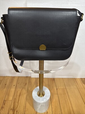 abroad leather collection 黒革ショルダーバッグ Madewell The Abroad Leather Shoulder Bag Flap Crossbody in Black