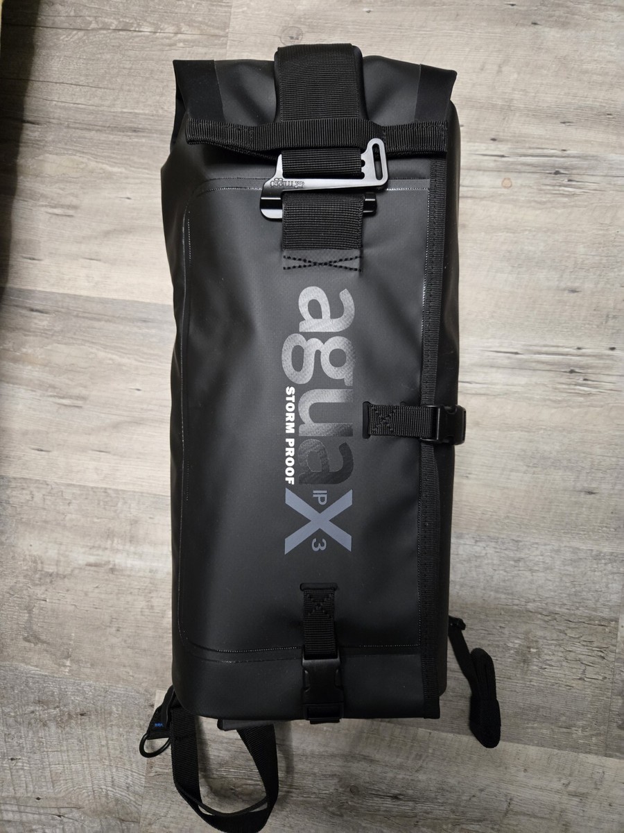 miggo Agua Stormproof Cover with Landing Mat Drone