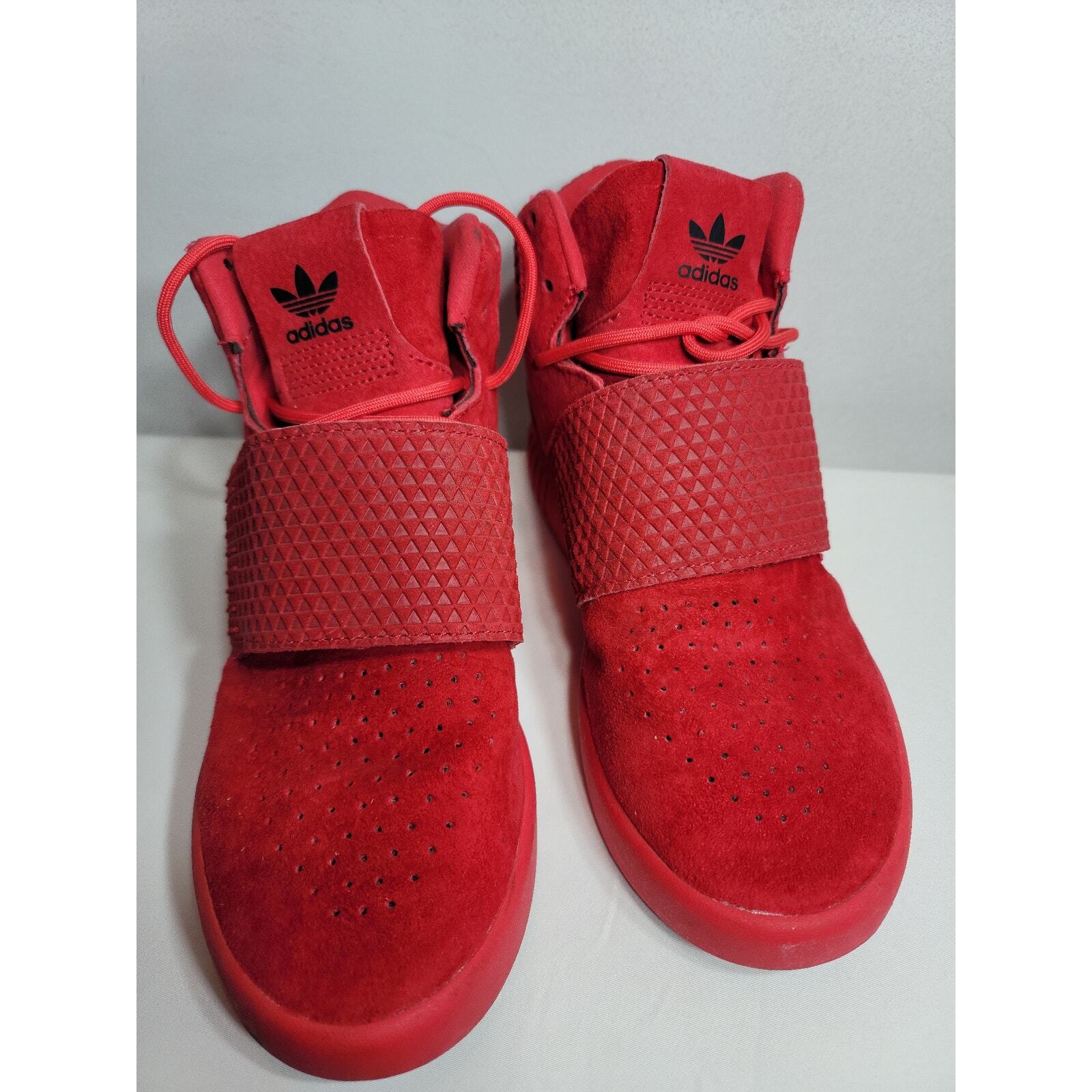 Adidas Hi-top Sneaker Shoe Red Boys Youth Size 4 Adidas Hi-top Sneaker Shoe Red Boys Youth Size 4